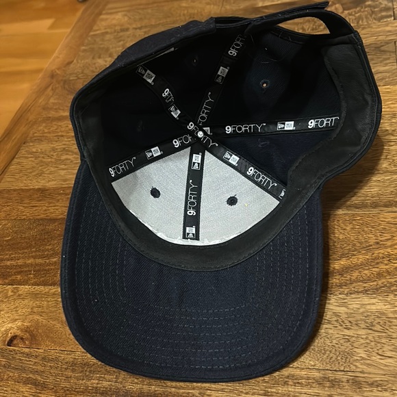 Titans Commemorative 9-11 Hat - Picture 4 of 7